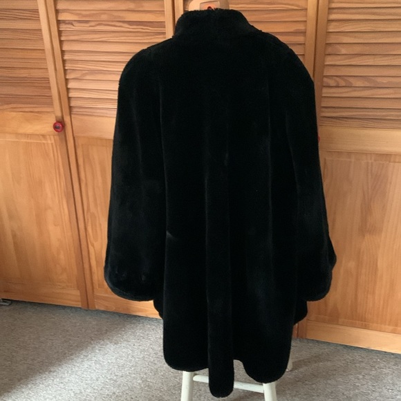 Searle Blatt made in USA FAUX FUR swing coat one size fits most mouton style - Picture 5 of 12